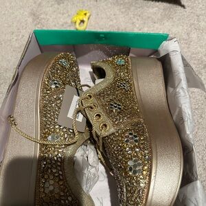 Source Unknown Gold Crystal Platform Shoes perfect for bride !! Stunning comfort